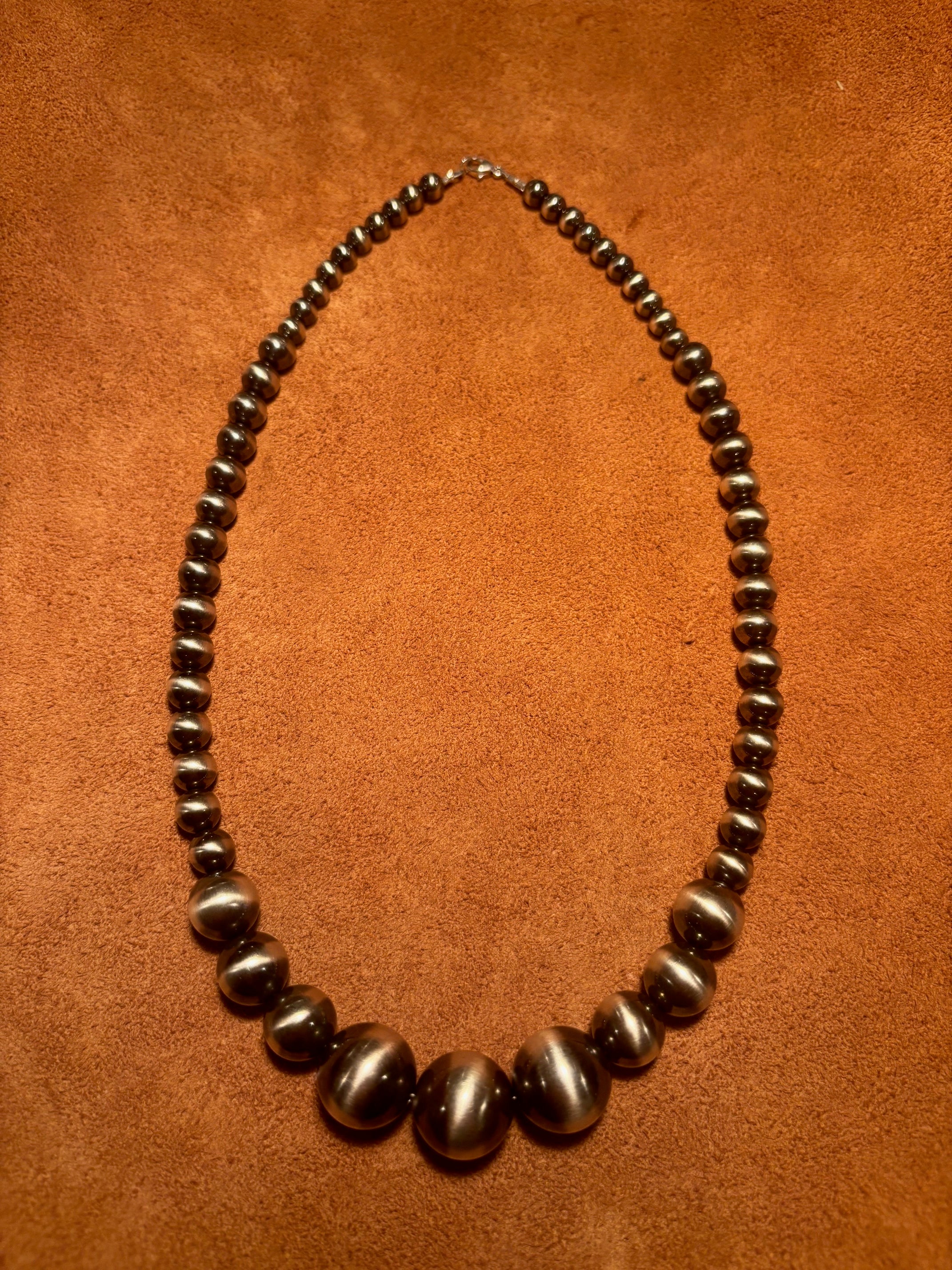 Navajo Pearl 19" Necklace Graduated 6mm-16mm